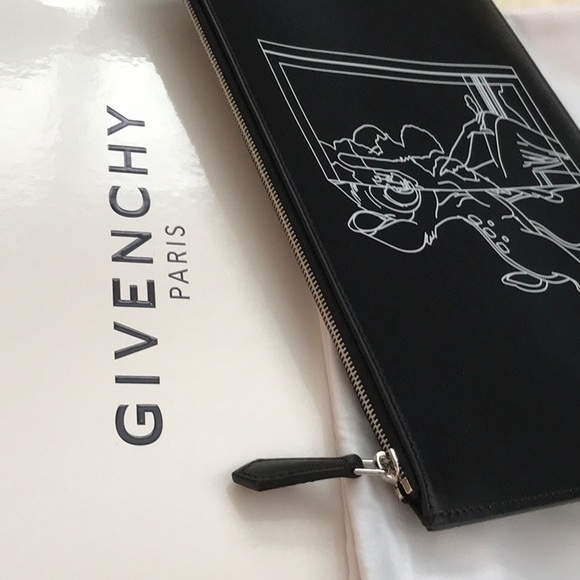 ❌SOLD❌NEW⭐️Givenchy Bambi® Medium Pouch - Picture 5 of 8